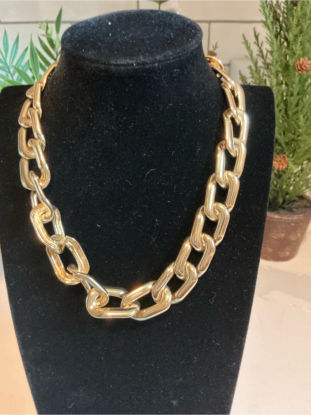 Gold Chain Link Necklace – Women Jewelry
